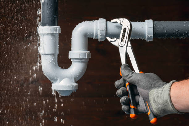Professional Plumbing technician working in Preston, IA